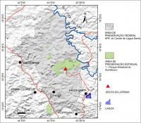 Figura 1 – Mapa de localização da Gruta da Lapinha e das áreas de preservação na região (áreas de preservação compiladas de IEF, 2021).